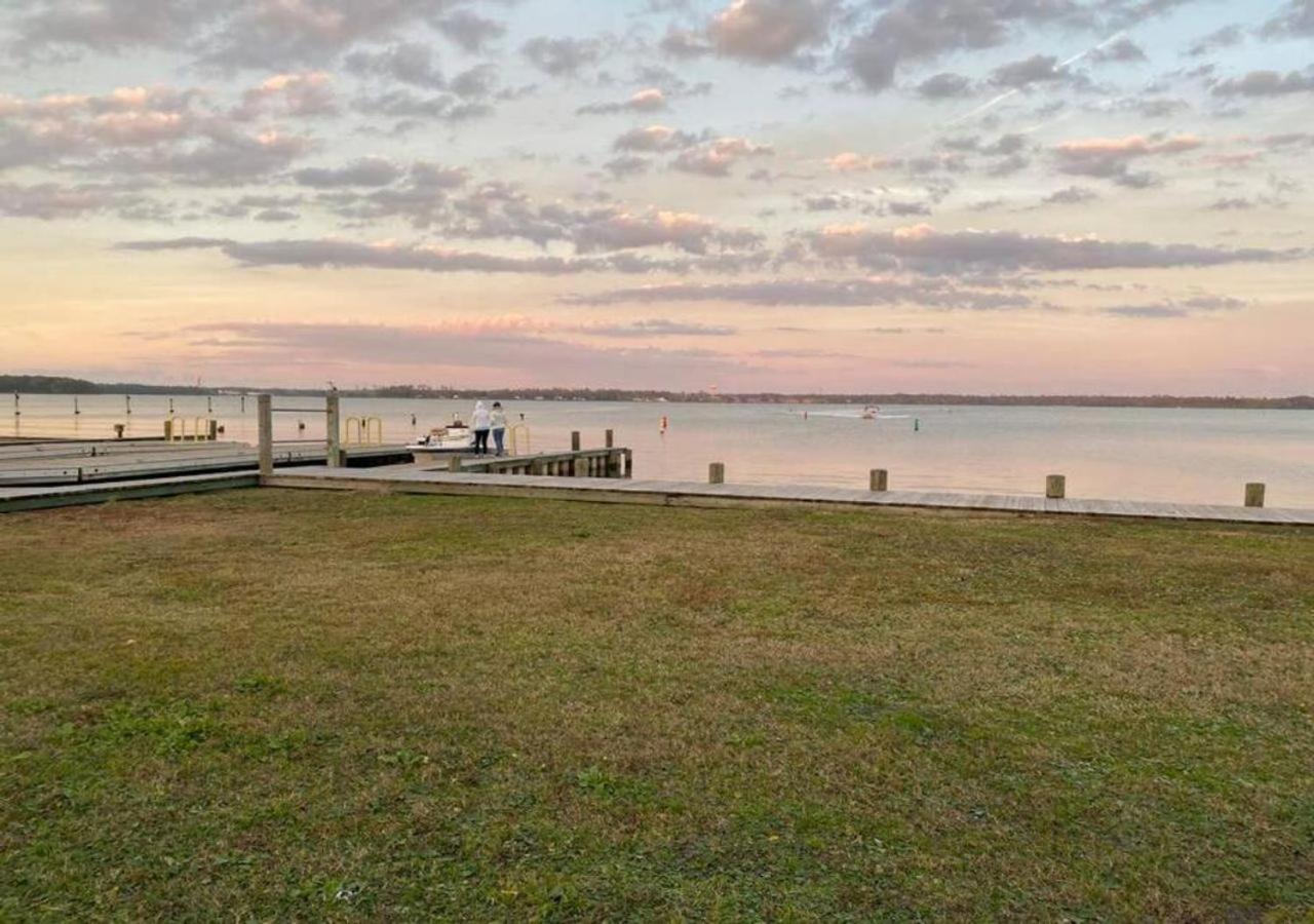 Model Home Near Camp Lejeune With Water View Sneads Ferry Buitenkant foto