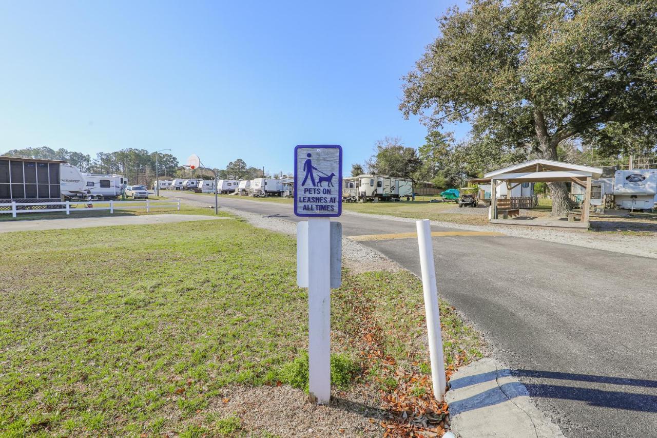 Model Home Near Camp Lejeune With Water View Sneads Ferry Buitenkant foto